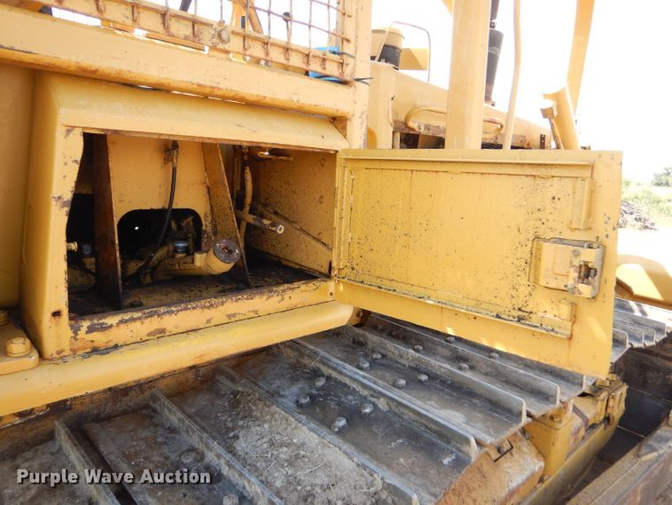 image for item FG9769 1983 Caterpillar D6D dozer