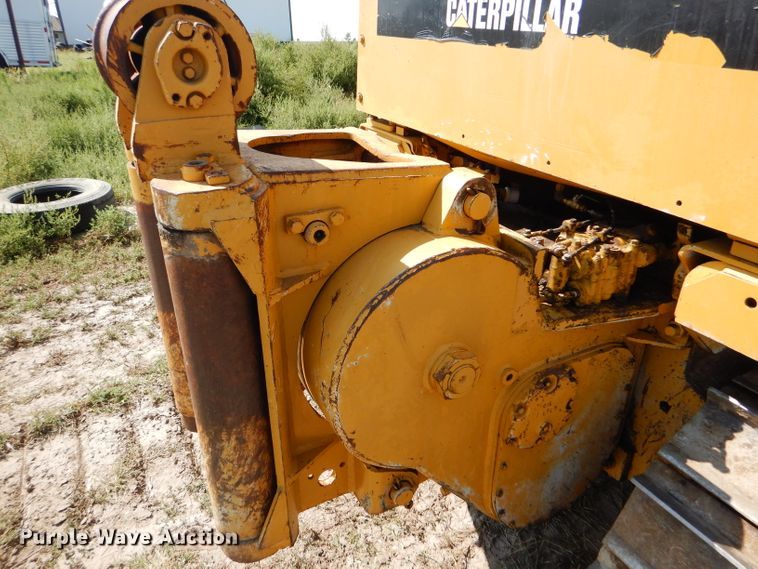 image for item FG9769 1983 Caterpillar D6D dozer