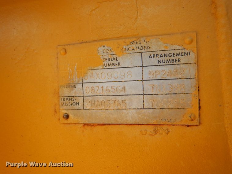 image for item FG9769 1983 Caterpillar D6D dozer