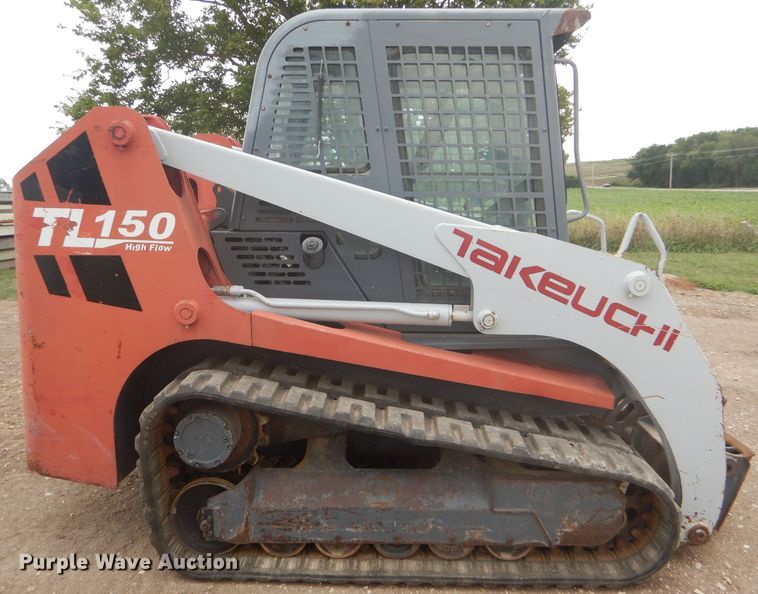image for item FG9779 2004 Takeuchi TL150 skid steer