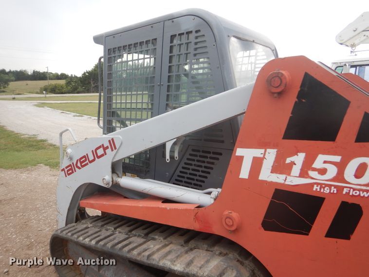 image for item FG9779 2004 Takeuchi TL150 skid steer