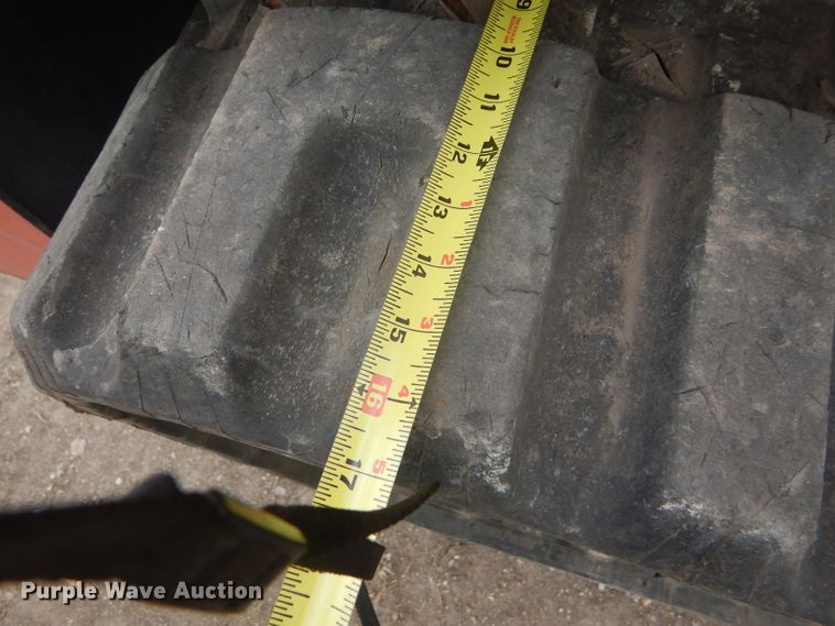 image for item FG9779 2004 Takeuchi TL150 skid steer