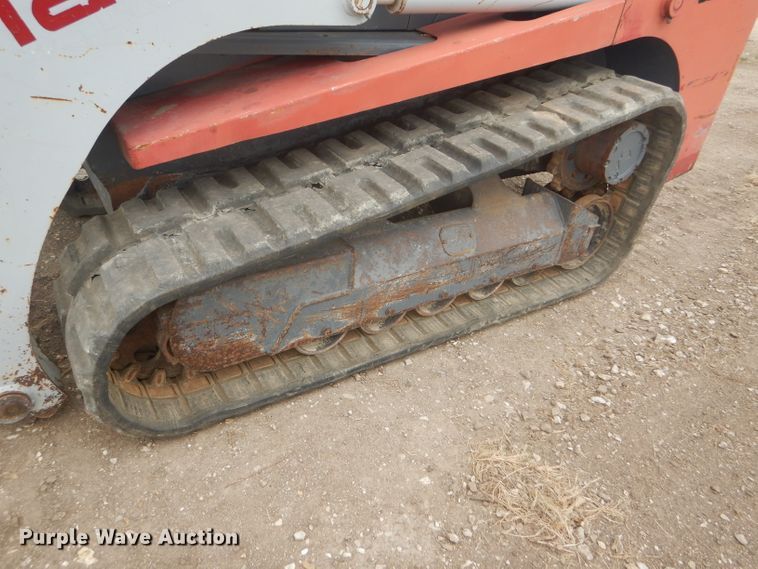 image for item FG9779 2004 Takeuchi TL150 skid steer