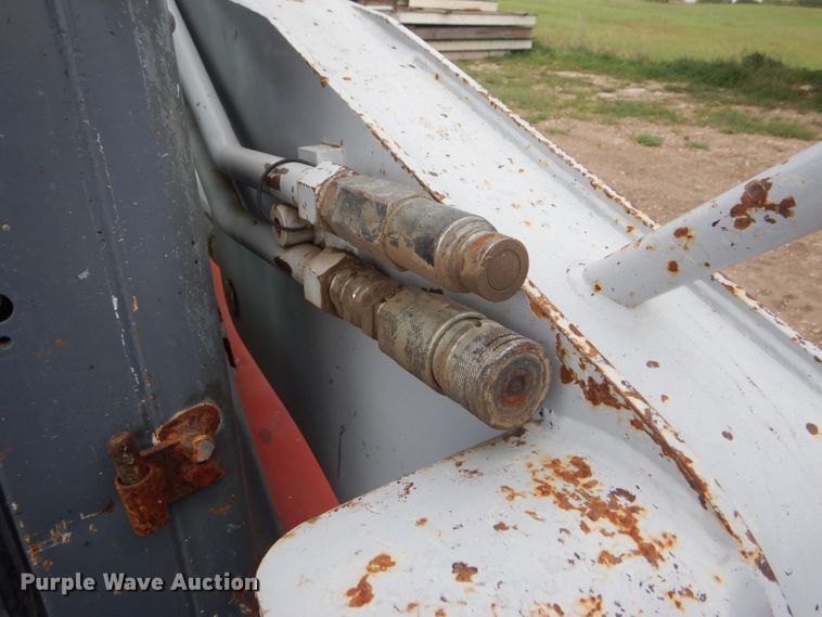 image for item FG9779 2004 Takeuchi TL150 skid steer