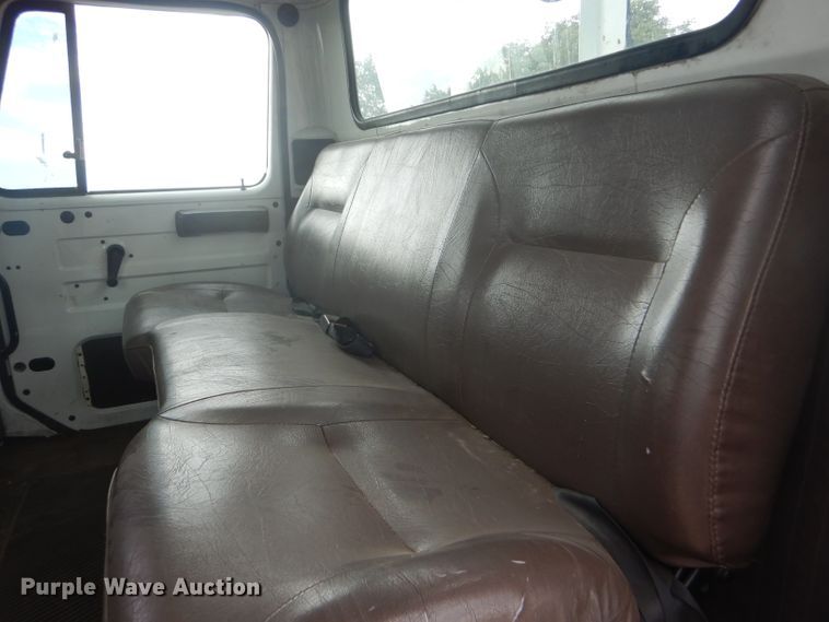 image for item FG9781 1999 International 4800 Crew Cab bucket truck