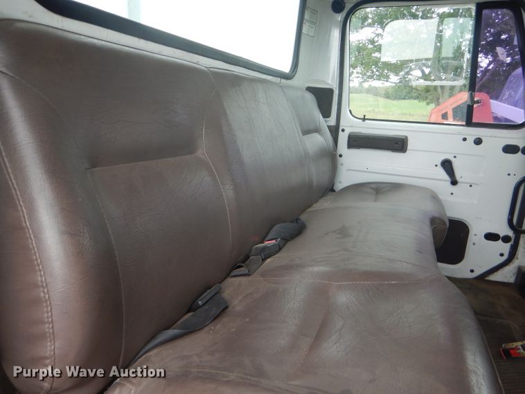 image for item FG9781 1999 International 4800 Crew Cab bucket truck