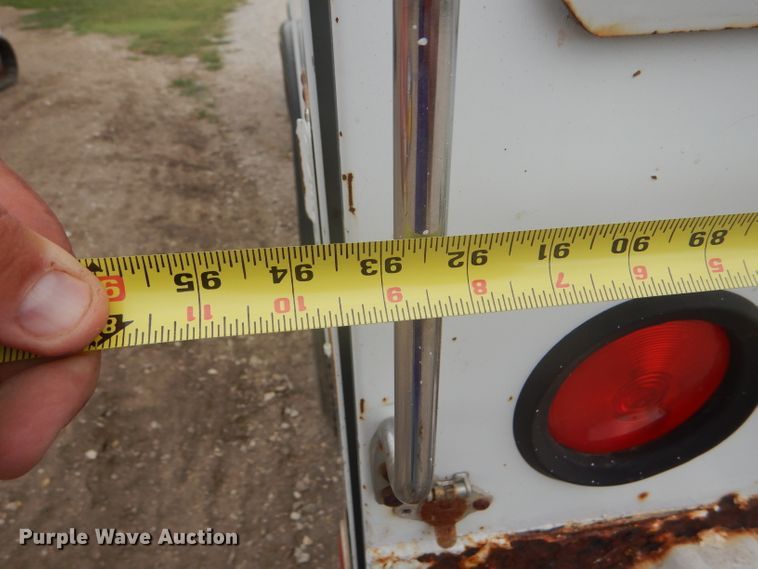 image for item FG9781 1999 International 4800 Crew Cab bucket truck