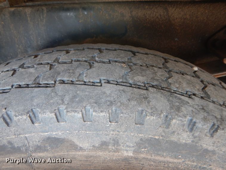 image for item FG9781 1999 International 4800 Crew Cab bucket truck