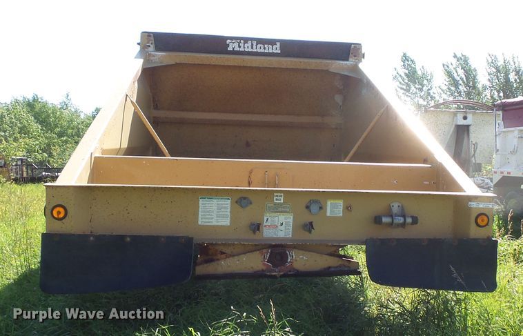 image for item FU9389 1998 Midland MG42CLAM bottom dump trailer