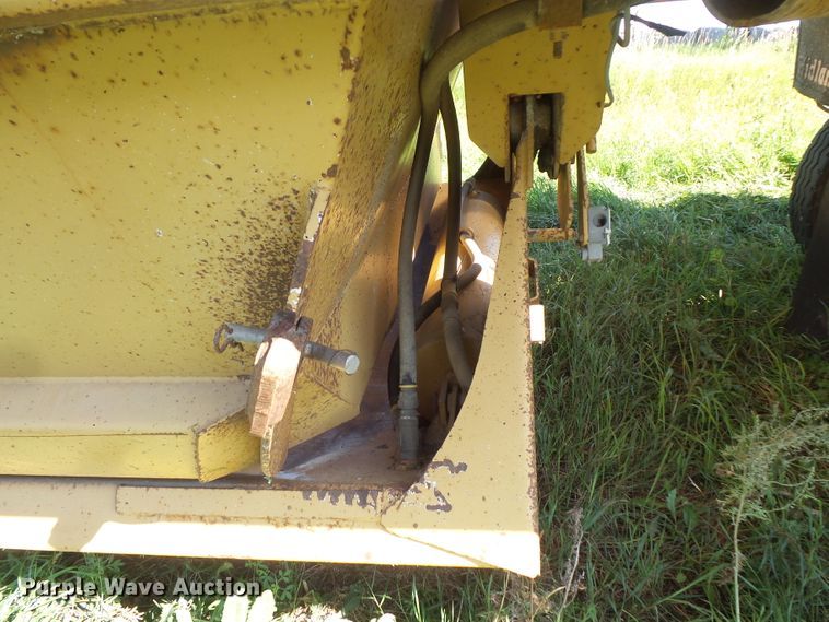 image for item FU9389 1998 Midland MG42CLAM bottom dump trailer