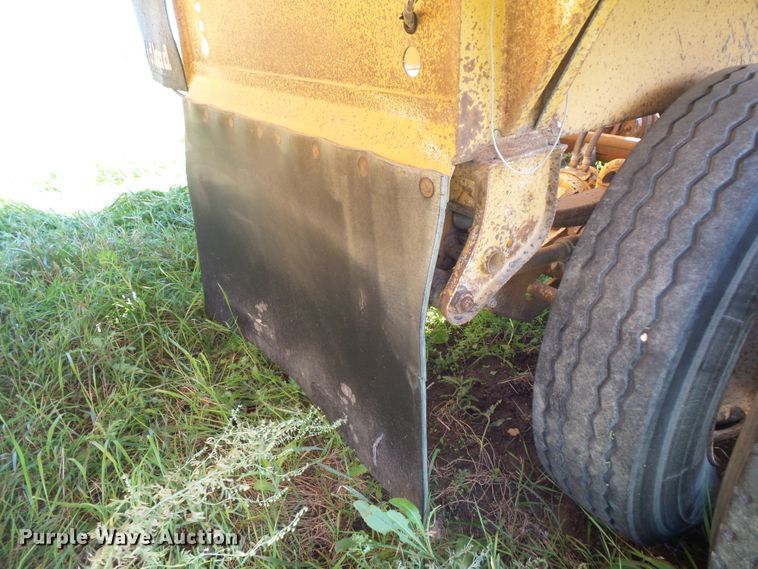 image for item FU9389 1998 Midland MG42CLAM bottom dump trailer