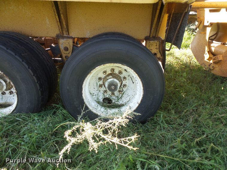 image for item FU9389 1998 Midland MG42CLAM bottom dump trailer