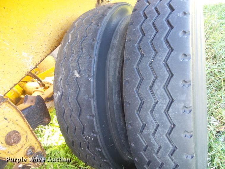 image for item FU9389 1998 Midland MG42CLAM bottom dump trailer