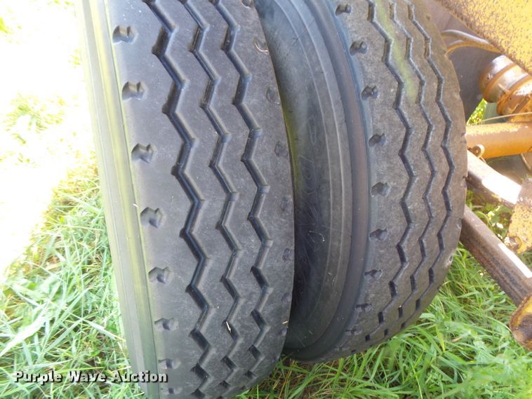 image for item FU9389 1998 Midland MG42CLAM bottom dump trailer