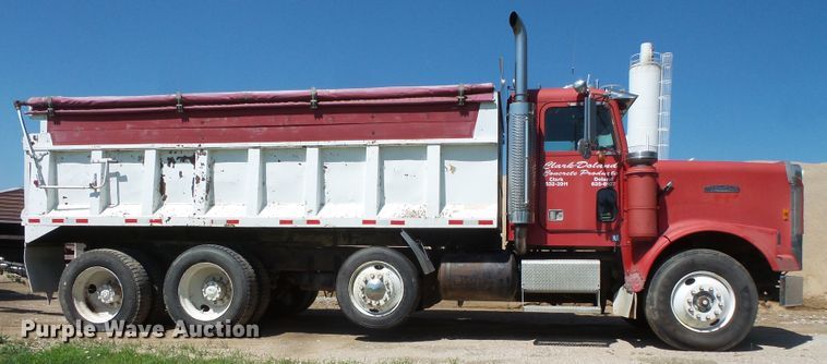 image for item FU9394 1987 Freightliner FLC dump truck