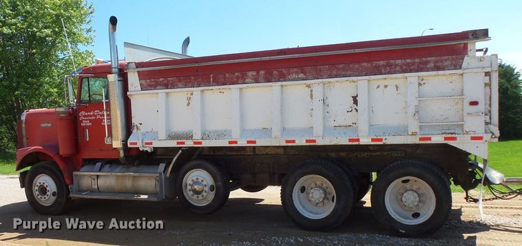 image for item FU9394 1987 Freightliner FLC dump truck