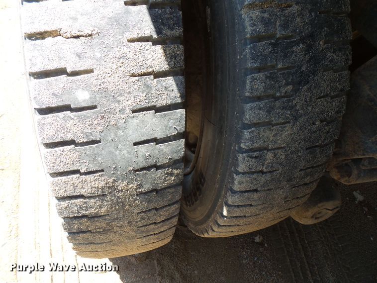 image for item FU9394 1987 Freightliner FLC dump truck