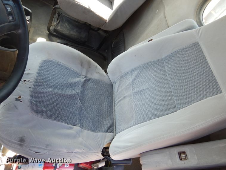 image for item FU9412 2007 Sterling L-Line semi truck