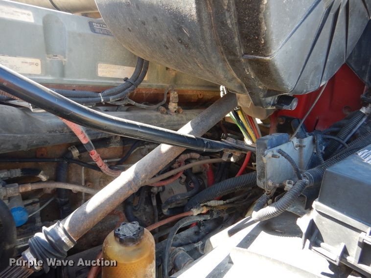 image for item FU9412 2007 Sterling L-Line semi truck