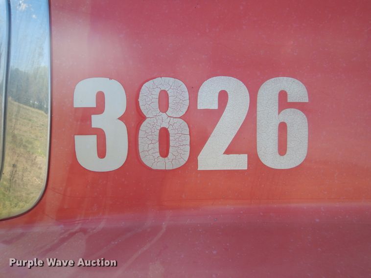 image for item FU9412 2007 Sterling L-Line semi truck