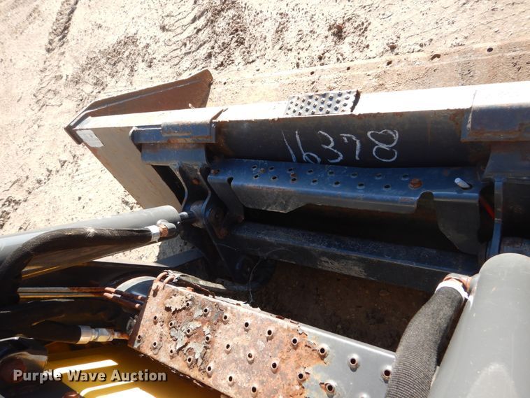 image for item FU9425 2015 New Holland L220 200 series skid steer