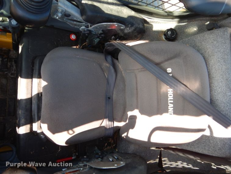 image for item FU9425 2015 New Holland L220 200 series skid steer