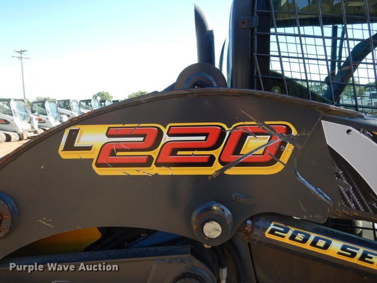 image for item FU9425 2015 New Holland L220 200 series skid steer