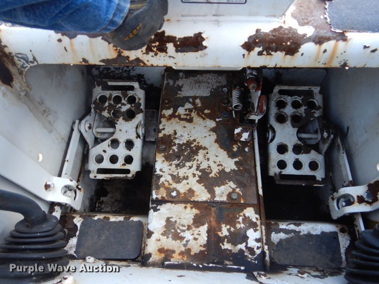 image for item FU9427 1999 Bobcat 753 skid steer
