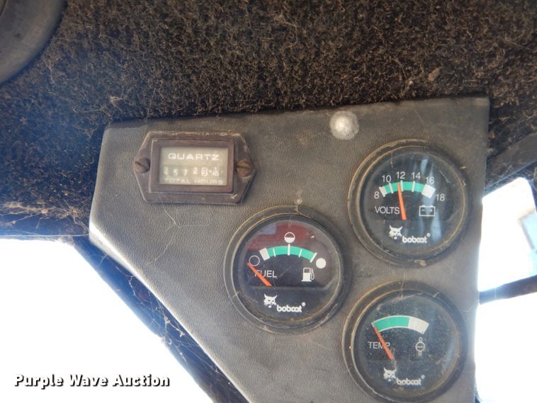 image for item FU9427 1999 Bobcat 753 skid steer