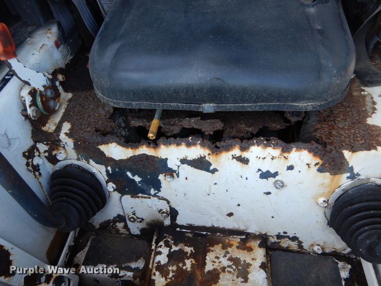 image for item FU9427 1999 Bobcat 753 skid steer
