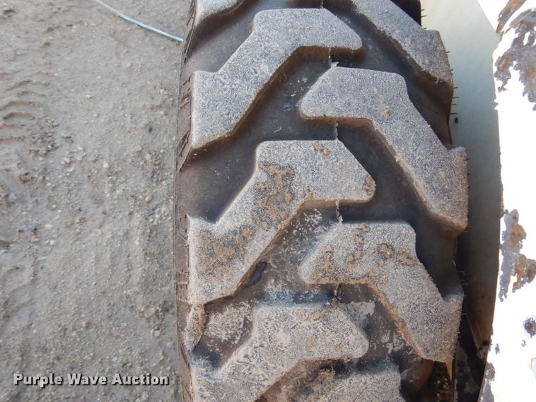 image for item FU9427 1999 Bobcat 753 skid steer