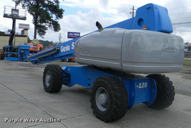 image for item G1935 2002 Genie S-125 boom lift