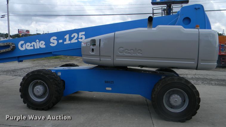 image for item G1935 2002 Genie S-125 boom lift
