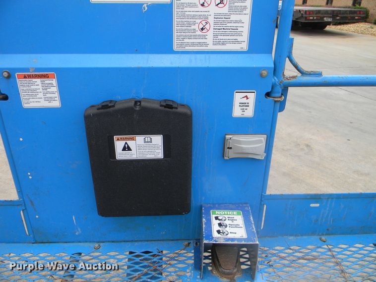 image for item G1935 2002 Genie S-125 boom lift