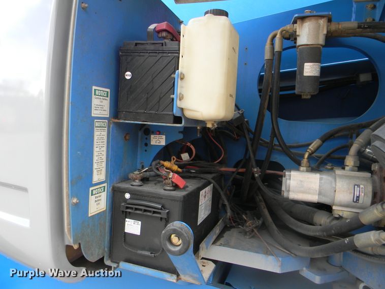 image for item G1935 2002 Genie S-125 boom lift