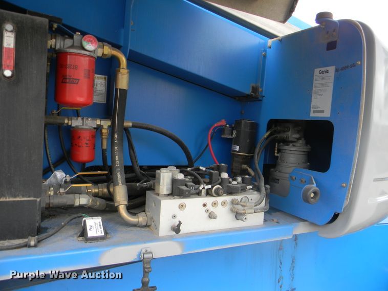 image for item G1935 2002 Genie S-125 boom lift