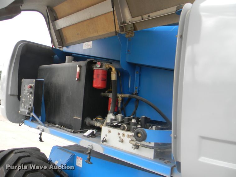 image for item G1935 2002 Genie S-125 boom lift