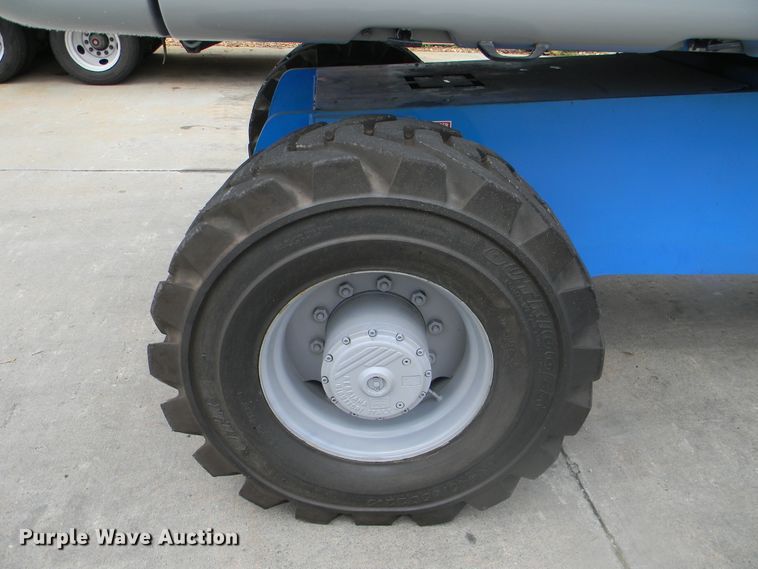 image for item G1935 2002 Genie S-125 boom lift