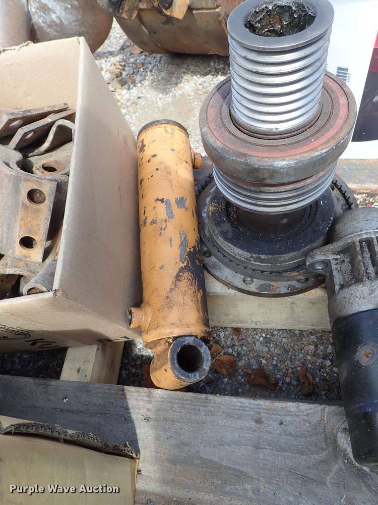 image for item GB9420 Case trencher parts