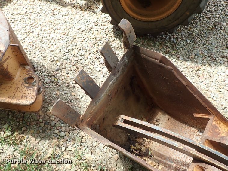 image for item GB9421 (4) Case trencher buckets