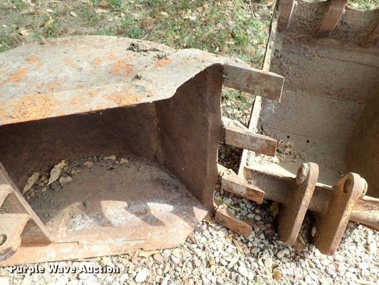 image for item GB9421 (4) Case trencher buckets