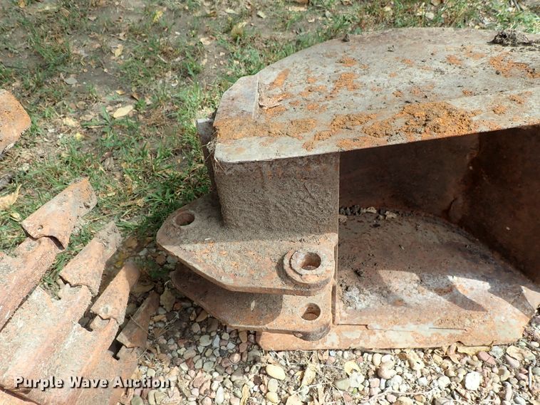 image for item GB9421 (4) Case trencher buckets