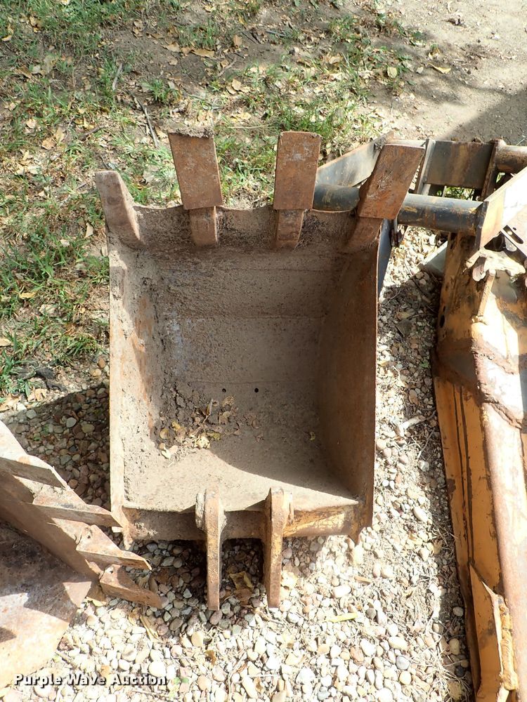 image for item GB9421 (4) Case trencher buckets