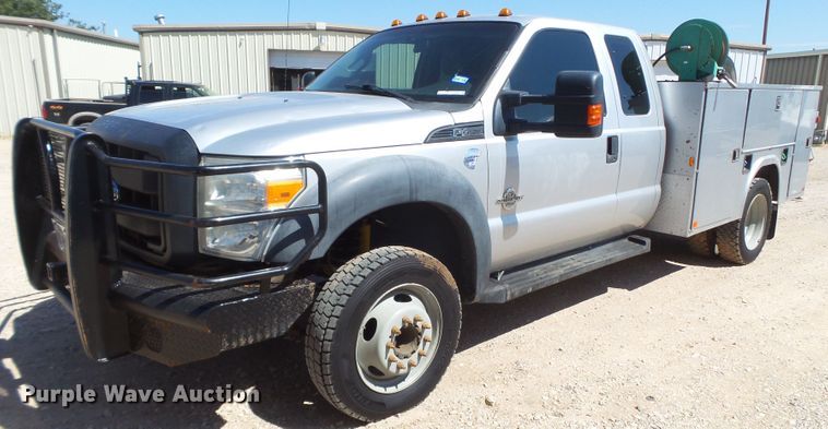 image for item GC9013 2013 Ford F450 Super Duty SuperCab utility truck with crane