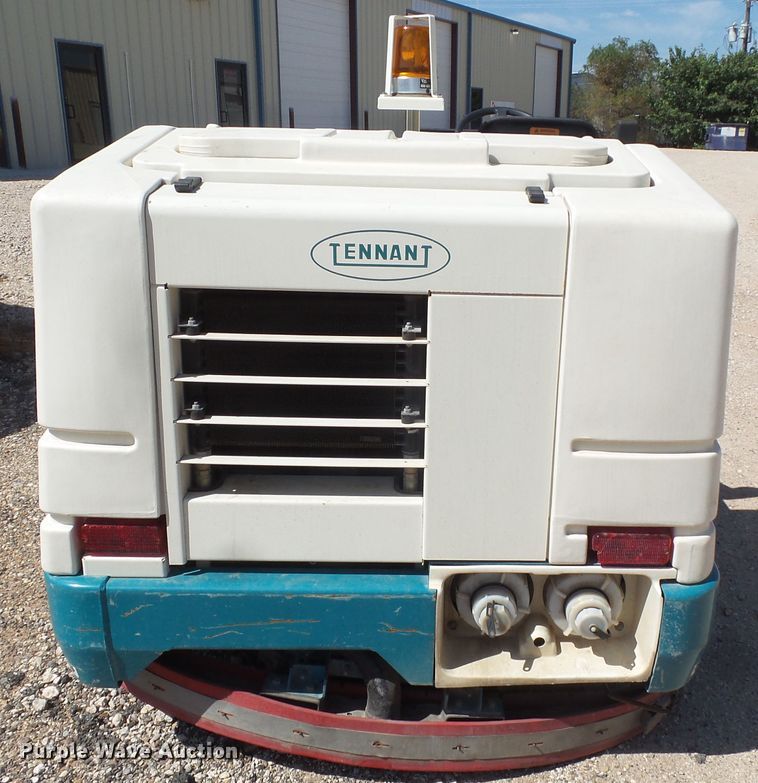 image for item GC9014 Tennant 7400 floor scrubber