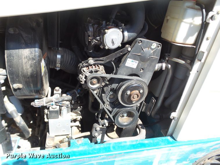 image for item GC9014 Tennant 7400 floor scrubber