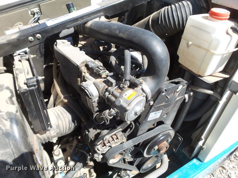 image for item GC9014 Tennant 7400 floor scrubber