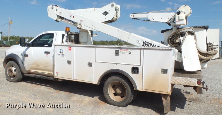 image for item GC9026 2011 Dodge Ram 5500 bucket truck