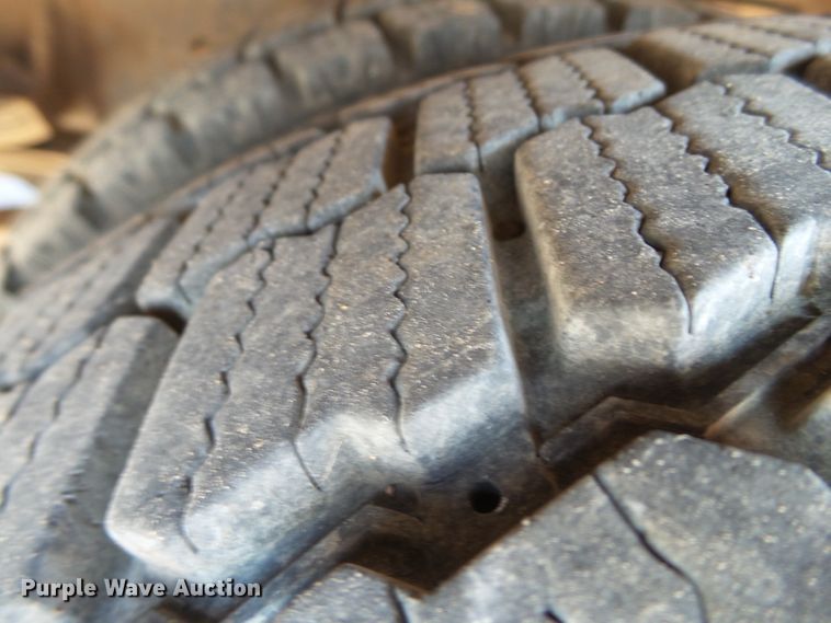 image for item GC9026 2011 Dodge Ram 5500 bucket truck