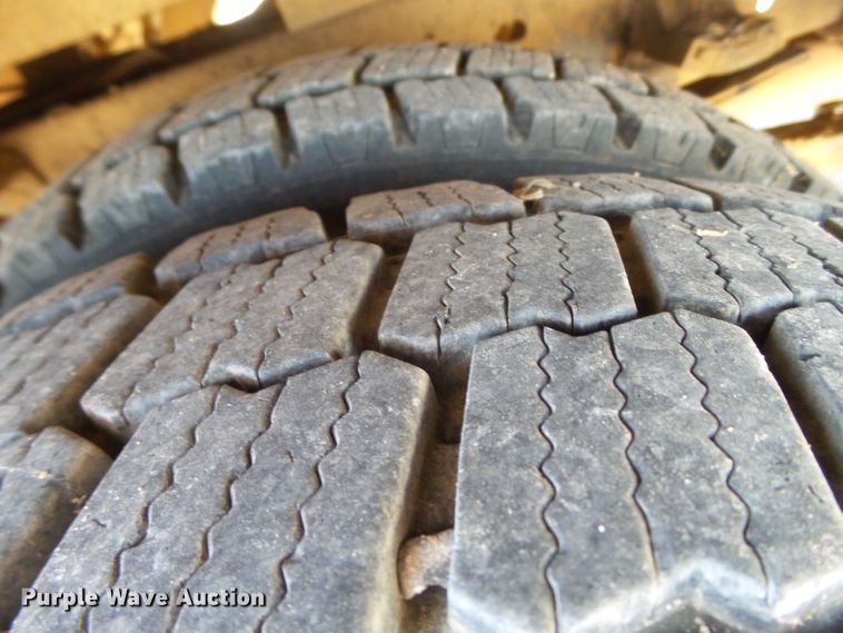 image for item GC9026 2011 Dodge Ram 5500 bucket truck